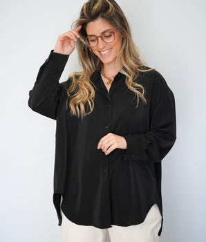 Camiseiro acetinado básico preto